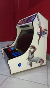 homemade street fighter 2 themed bartop : right side