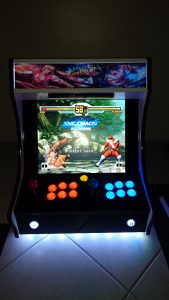 homemade street fighter 2 themed bartop : front and powered on